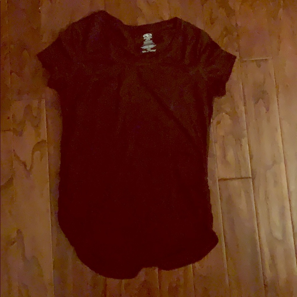 Athletic shirt